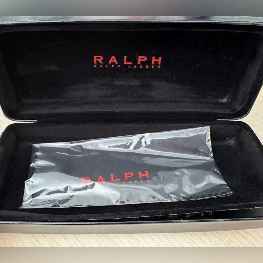 Ralph Lauren Sunglasses - Picture 4 of 4